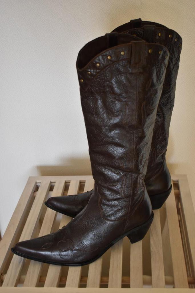 Donkerbruine westernlaarzen - mt 41 - zeer goede staat, Kleding | Dames, Schoenen, Gedragen, Hoge laarzen, Bruin, Ophalen of Verzenden