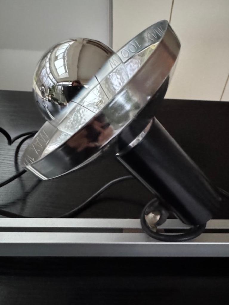 3 retro spots op aluminium rail van 1 meter, Huis en Inrichting, Lampen | Spots, Gebruikt, Plafondspot of Wandspot, Metaal of Aluminium