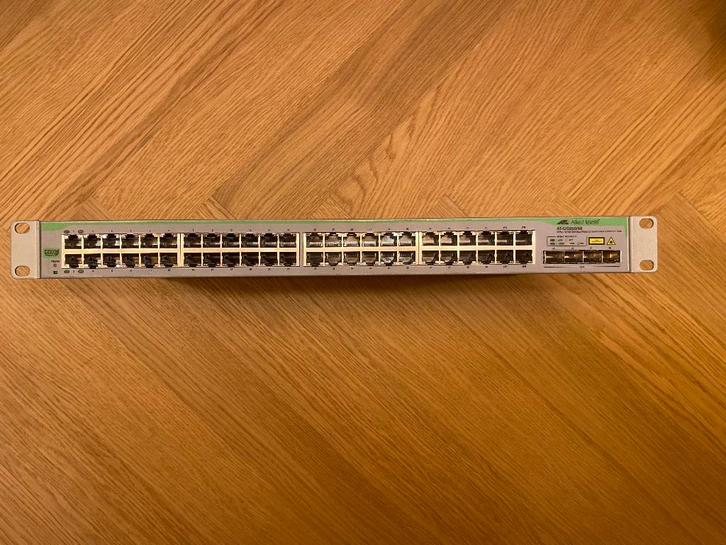 Allied Telesis GS950/48 switch, Informatique & Logiciels, Commutateurs réseau, Utilisé, Enlèvement