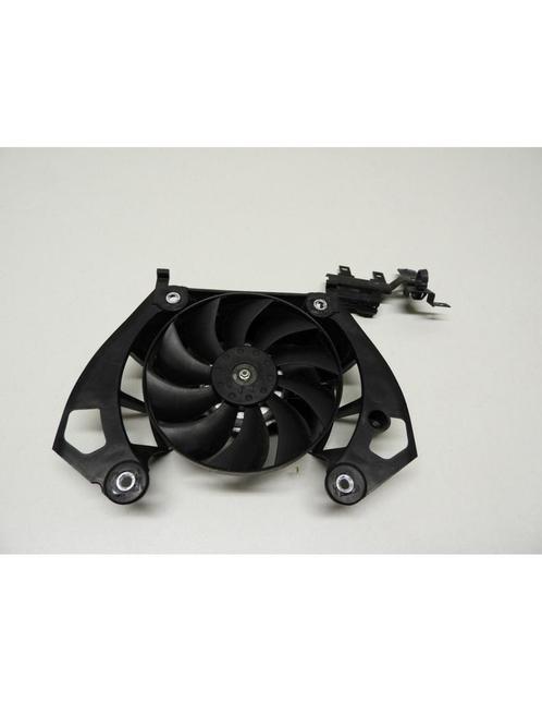 CBR500R 2012 - 2015 Honda Radiator Ventilator D1-42256, Motoren, Onderdelen | Honda