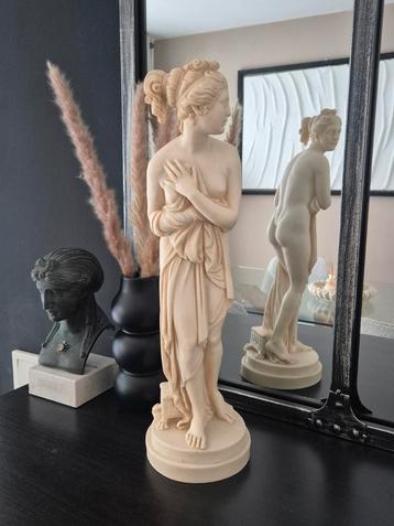 Statue venus A santini  beschikbaar voor biedingen