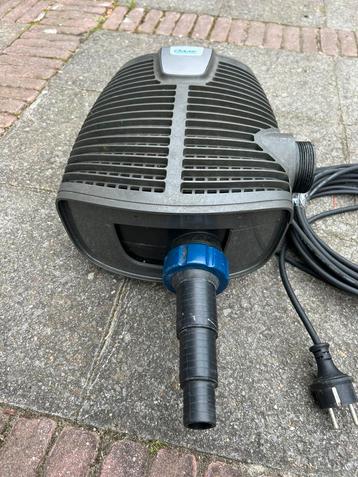 Te koop oase eco primium 8000 sterke en zuinige Vijverpomp  beschikbaar voor biedingen