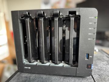 Synology DS916+ (8GB ram) + 4x 4TB beschikbaar voor biedingen