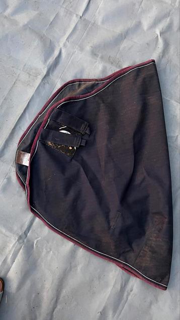 Lot paardendekens beschikbaar voor biedingen