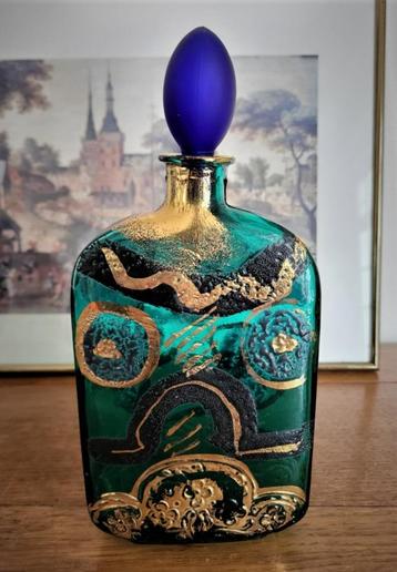 Flacon en verre émaillé de Van Lith beschikbaar voor biedingen