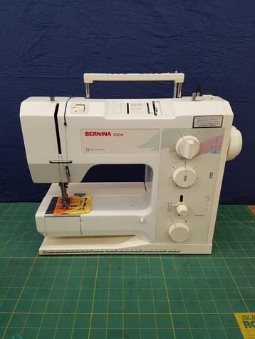 Bernina 1006 naaimachine met stalen cb grijper beschikbaar voor biedingen
