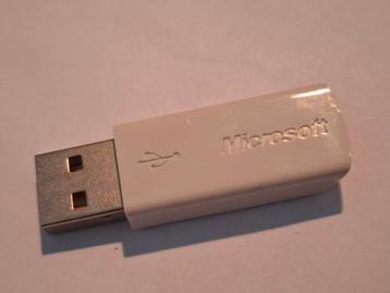 Microsoft 2.4ghz Transceiver V7.0 Wireless USB Dongle beschikbaar voor biedingen