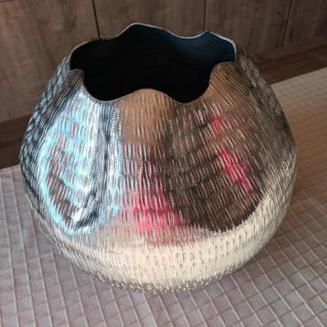 VASE 30CM H ,COMME NOUVEAU // LIVING IN STYLE beschikbaar voor biedingen