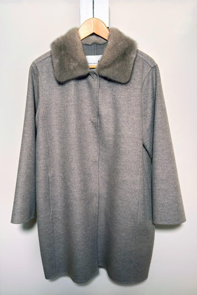 Manzoni 24 mantel / 30% kasjmier / 70% wol / bontkraag nerts, Kleding | Dames, Jassen | Winter, Zo goed als nieuw, Beige, Ophalen of Verzenden