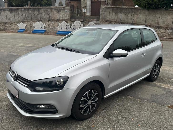 VW Polo uit 2015, Auto's, Volkswagen, Particulier, Polo, Benzine, Euro 6, Berline, 3 deurs, Handgeschakeld, Zilver of Grijs, Grijs