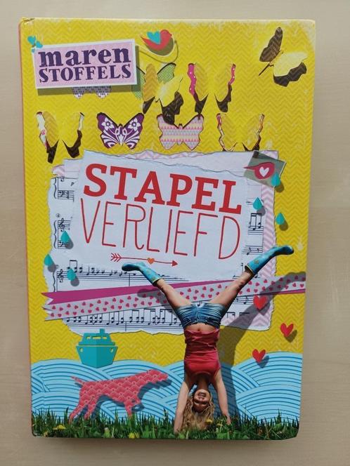 Stapelverliefd - Maren Stoffels, Boeken, Kinderboeken | Jeugd | 10 tot 12 jaar, Nieuw, Fictie, Ophalen of Verzenden