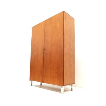 Vintage kledingkast dressoirkast jaren '60 midcentury design beschikbaar voor biedingen