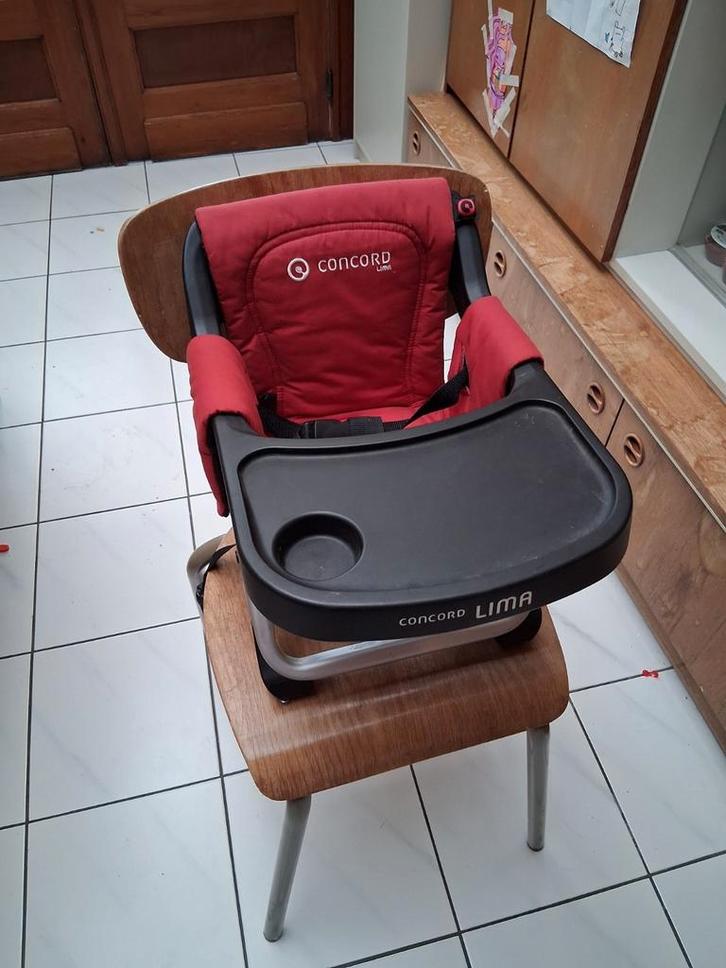 CONCORD Lima Stoelverhoging (rood), Kinderen en Baby's, Kinderstoelen, Zo goed als nieuw, Ophalen