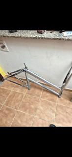 Gereviseerde damesfiets, Enlèvement