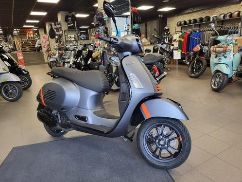 Vespa GTS 125 E5 Actie, Motoren, Motoren | Piaggio, Bedrijf, Scooter, 11 kW of minder, 1 cilinder, Ophalen