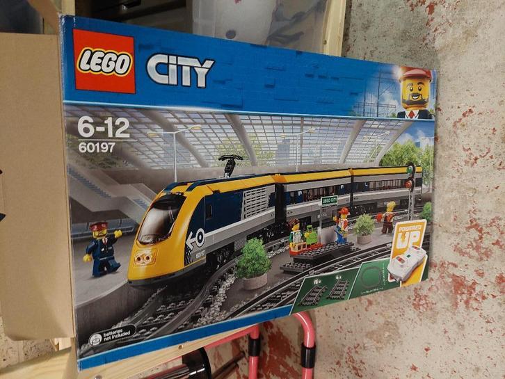 Lego trein 60197, Kinderen en Baby's, Speelgoed | Duplo en Lego, Zo goed als nieuw, Lego, Complete set, Ophalen of Verzenden