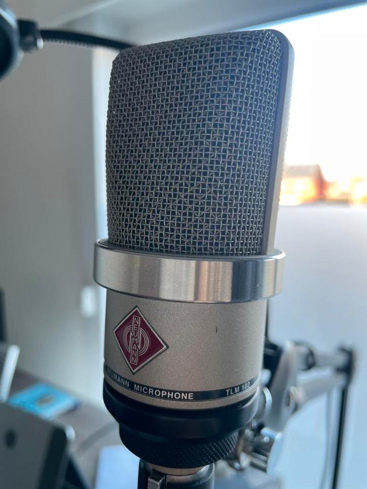 Neumann TLM-102 NIEUWSTAAT, Musique & Instruments, Microphones, Comme neuf, Micro studio, Enlèvement ou Envoi