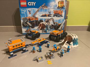 Base arctique d’exploration mobile LEGO City 60195