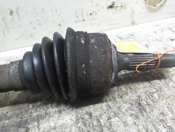 Arbre de transmission avant gauche d'un Peugeot 206, Enlèvement ou Envoi, 3 mois de garantie, Utilisé, Peugeot