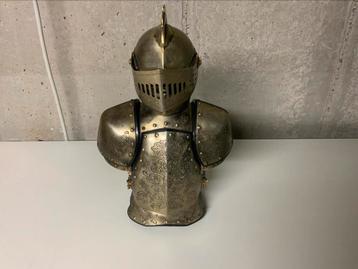 Ridder bar beschikbaar voor biedingen