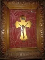 Kruis in rechthoekig kader met gebogen glas, Antiek en Kunst, Ophalen of Verzenden
