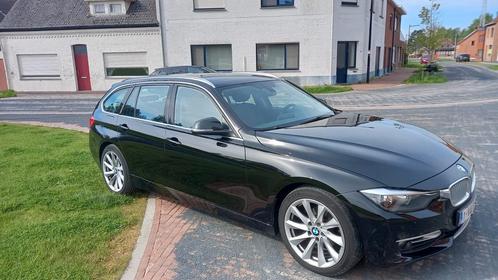 Charmante en veilige BMW, Auto's, BMW, Particulier, 3 Reeks, Cruise Control, Diesel, Euro 5, 5 deurs, Automaat, Zwart, Zwart, Leder en Stof