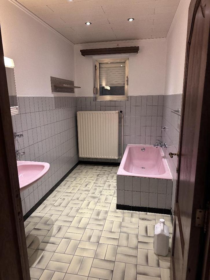Gratis roze badkamer, Huis en Inrichting, Badkamer | Badkamermeubels, Gebruikt, Overige typen, Ophalen