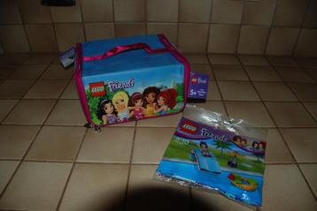 LEGO Friends Zwembadglijbaan in polybag + speelgoeddoos beschikbaar voor biedingen