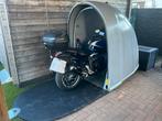 Motorgarage in nieuwstaat, Motoren, Ophalen