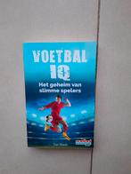 Boek Voetbal IQ, Ophalen of Verzenden, Zo goed als nieuw, Dan Blank, Balsport