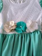 Robes de cérémonie enfant taille/ 5ans et 9ans, Enfants & Bébés, Vêtements enfant | Autre, Enlèvement, Neuf