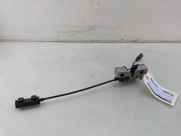 SERRURE CAPOT Skoda Karoq (01-2017/-) (|57B823509|), Utilisé, Skoda