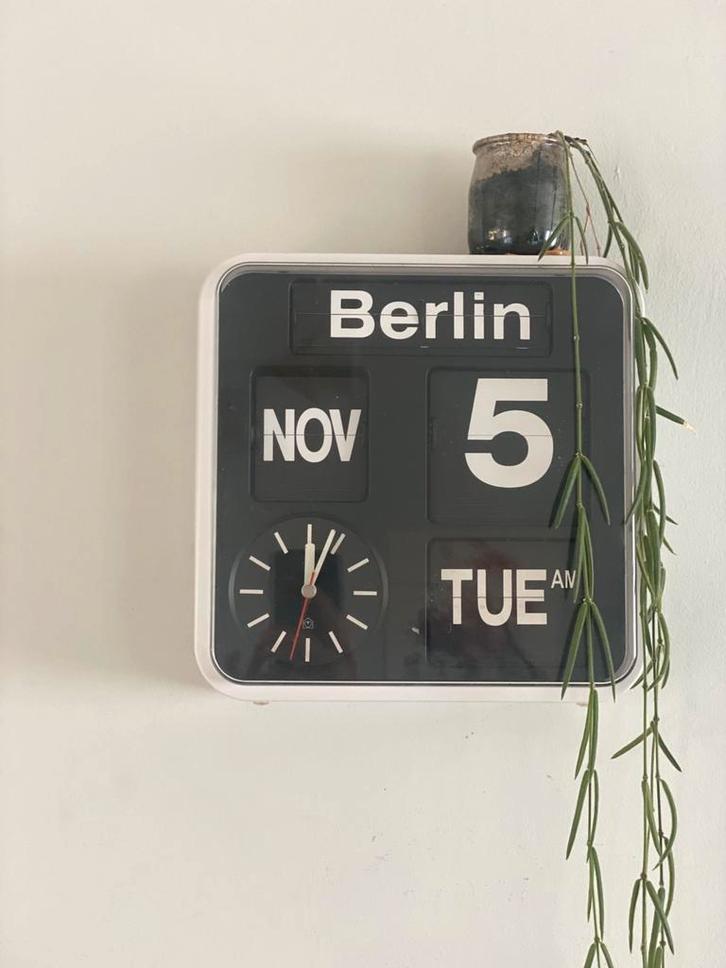 Wandklok Karlsson big flip- vintage model., Huis en Inrichting, Woonaccessoires | Overige, Gebruikt, Ophalen