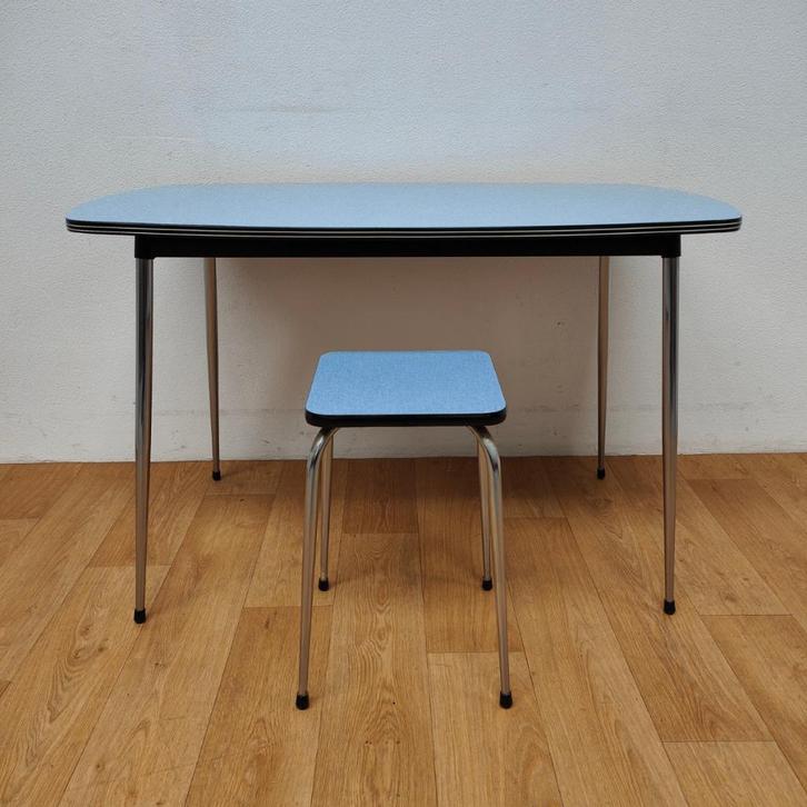 Vintage retro formica eettafel keukentafel met krukje, Huis en Inrichting, Tafels | Eettafels, Ophalen of Verzenden