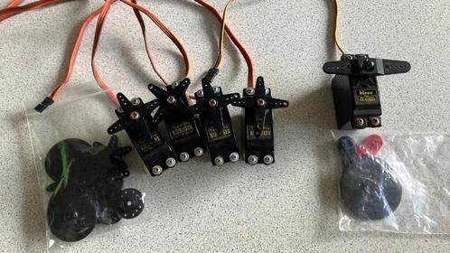 SERVO’S STANDAARD 5 Stuks, Hobby en Vrije tijd, Modelbouw | Radiografisch | Vliegtuigen, Zo goed als nieuw, Elektro, Ophalen of Verzenden