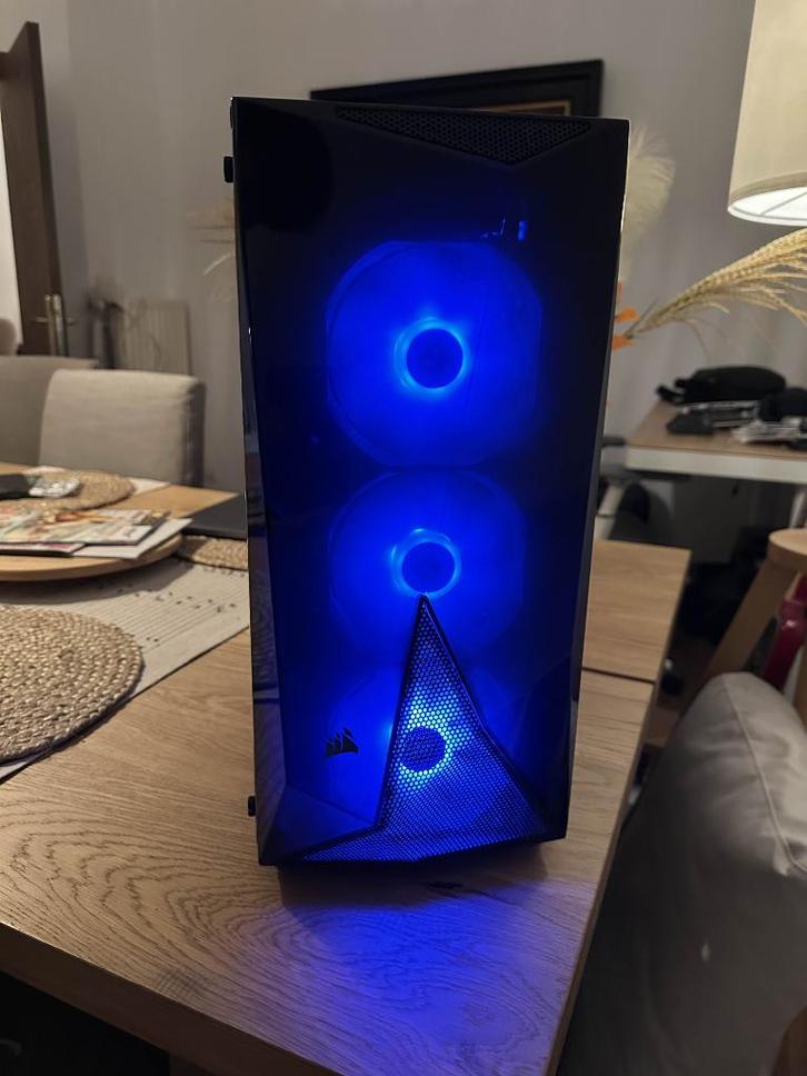 PC Gaming (RTX 2060s & i7-9700K), Computers en Software, Desktop Pc's, Zo goed als nieuw, 4 Ghz of meer, SSD, 32 GB, Met videokaart