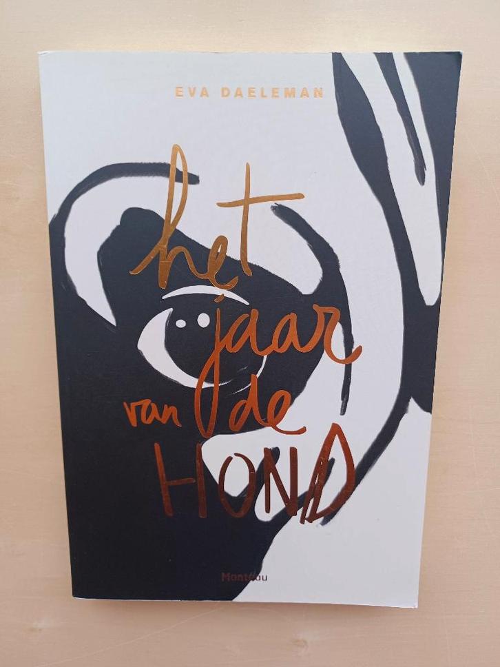 Het jaar van de Hond/ Eva Daeleman, Boeken, Biografieën, Zo goed als nieuw, Ophalen of Verzenden