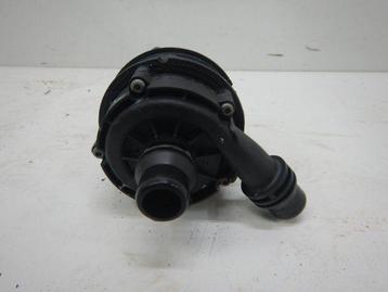 Mercedes-Benz GLC-klasse W253 Extra Waterpomp A0392024050 beschikbaar voor biedingen