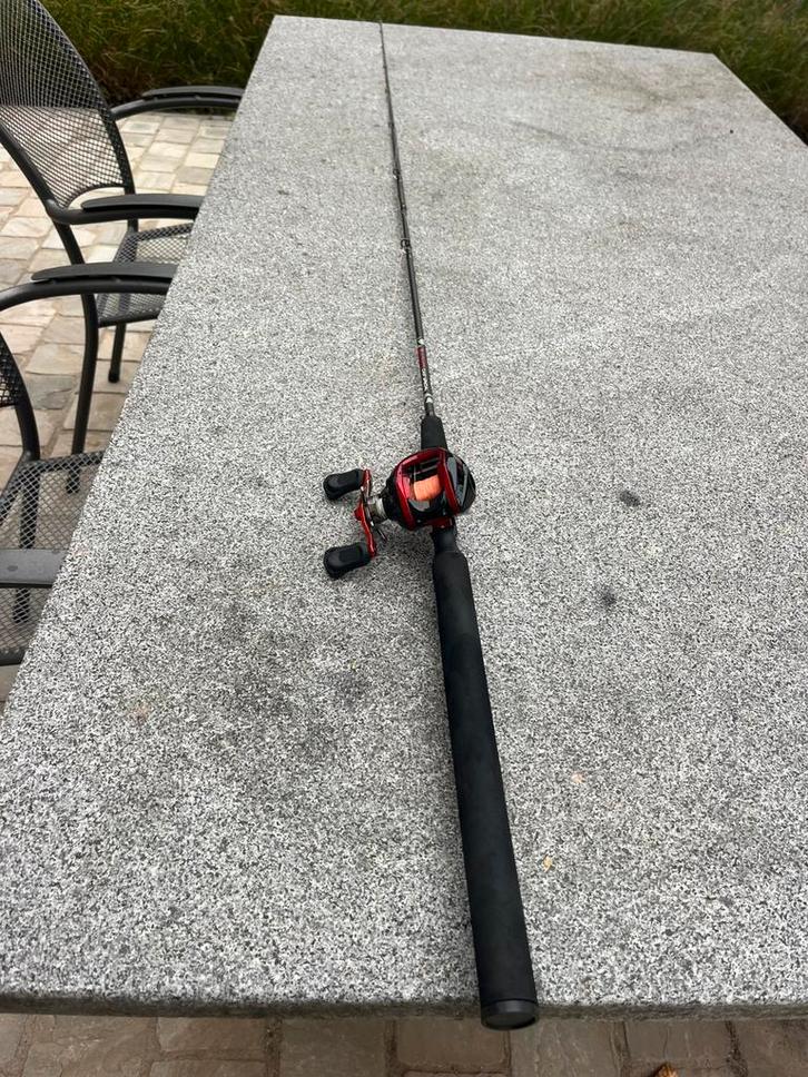 Baitcaster Ultimate Cast Special, Watersport en Boten, Hengelsport | Witvissen, Zo goed als nieuw, Complete set, Ophalen
