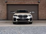 BMW X5 3.0 xDrive40i / M PACK / SCHUIFDAK / CARPLAY / 360, Auto's, Gebruikt, 340 pk, Beige, Leder