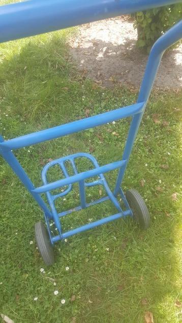 stevige steekwagen, volle banden, inklapbaar beschikbaar voor biedingen
