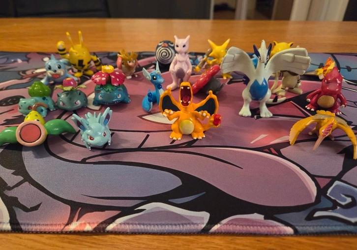 Pokémon Vintage Nitendo Pokemon figuren, Informatique & Logiciels, Tapis de souris, Enlèvement ou Envoi