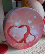 NEUVE PETITE BOITE RONDE MÉTALLIQUE COEURS, Collections, Enlèvement, Neuf, Autre