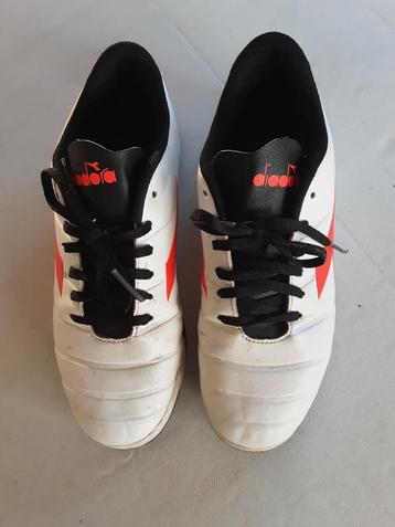 Schoenen maat 39 beschikbaar voor biedingen