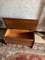 Petit coffre en bois, Huis en Inrichting, Woonaccessoires | Kisten, Ophalen