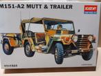Academy (1326): Ford M151-A2 Mutt & Trailer au 1/35, Comme neuf, Tamiya, 1:32 à 1:50, Voiture