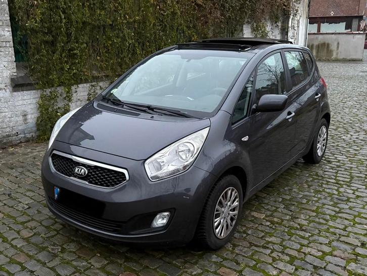 KIA VENGA ANNÉE 2016 FULL OPTION, Auto's, Kia, Particulier, Venga, ABS, Diesel, Automaat, Zwart, Grijs, Ophalen
