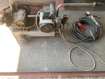Compresseur mobile, Bricolage & Construction, Moins de 25 litres, Moins de 200 litres/min, Enlèvement, Réduction de bruit