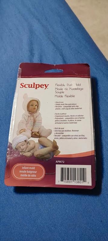 Moule souple en silicone Sculpey Bébé