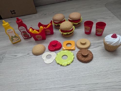 Set de snacks de restauration rapide Ecoiffier pour hamburge, Enfants & Bébés, Jouets | Éducatifs & Créatifs, Neuf, Découverte